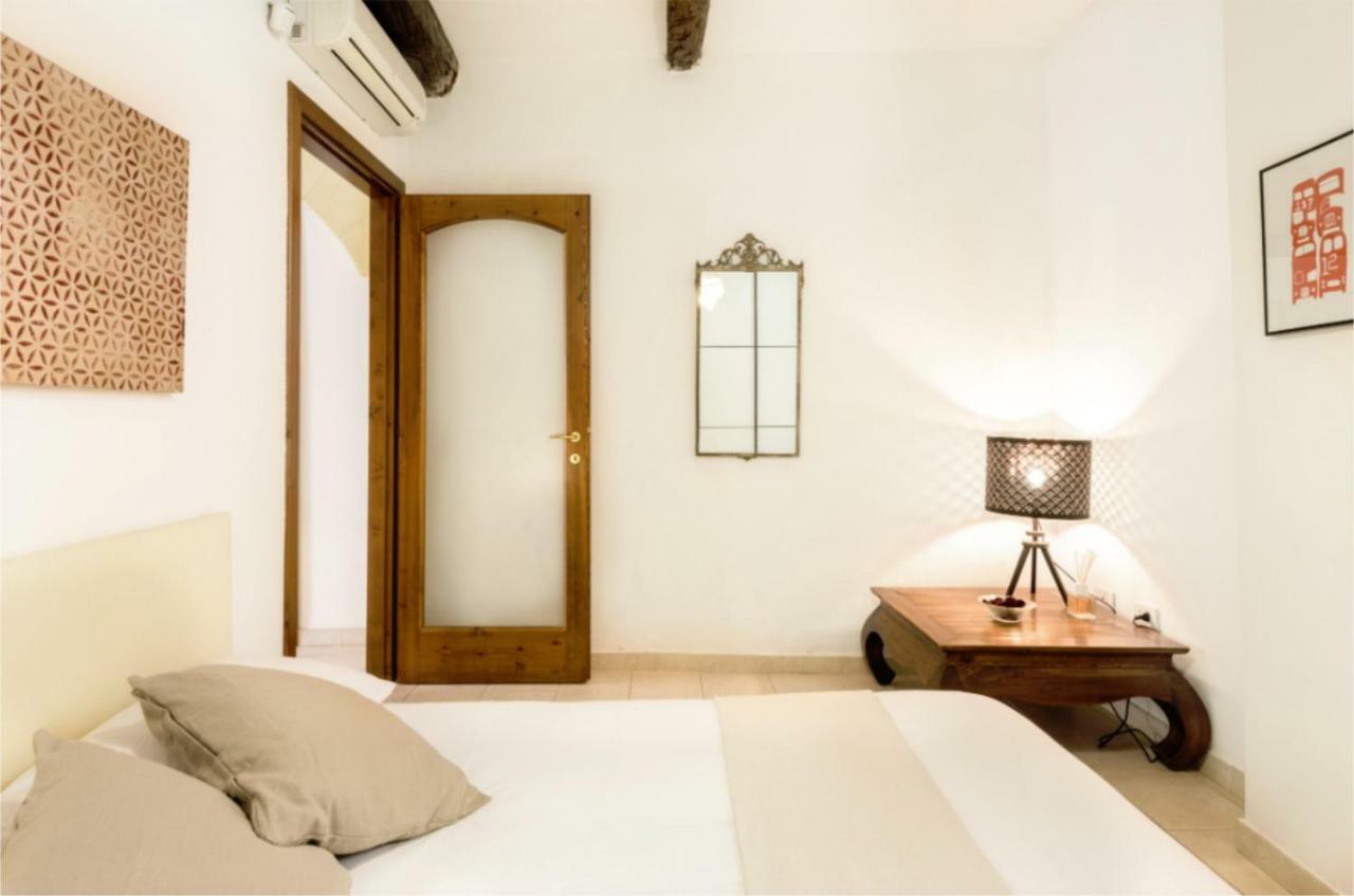 The Heart Of Cagliari, Cozy 2 Bedroom Apartment ภายนอก รูปภาพ